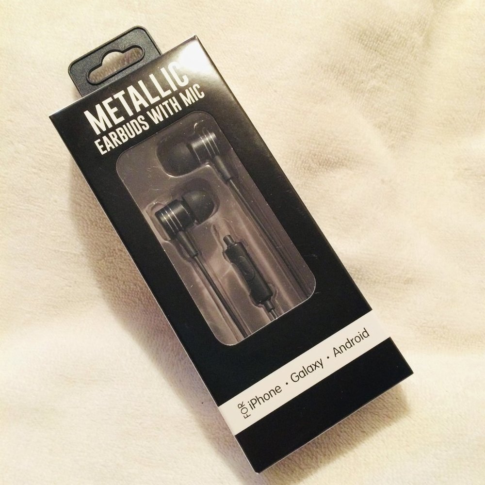 Metallic Earbuds earphones with inline Microphone